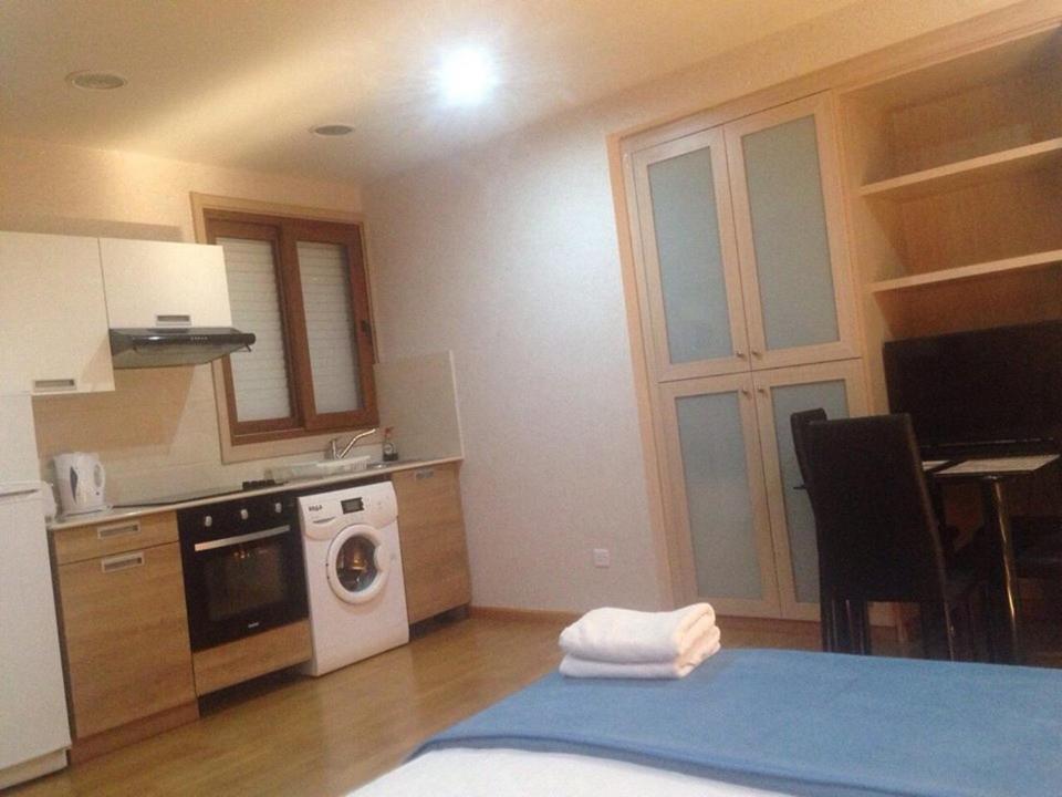 레 팔미에 비치 부티크 호텔 앤 럭셔리 아파트먼트 라르나카 외부 사진